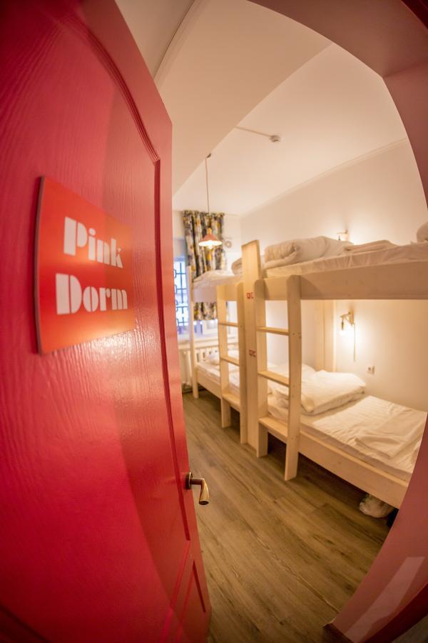 West Point Soul Hostel Almatý Exterior foto